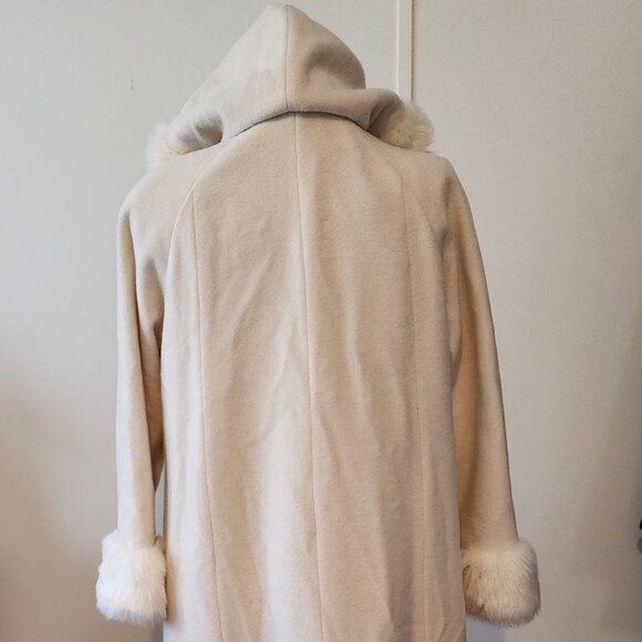 Vtg Size 6 JP 1893 Wool Blend Winter Coat W/Faux Fur Trim on the Hood & Cuffs - Picture 3 of 15